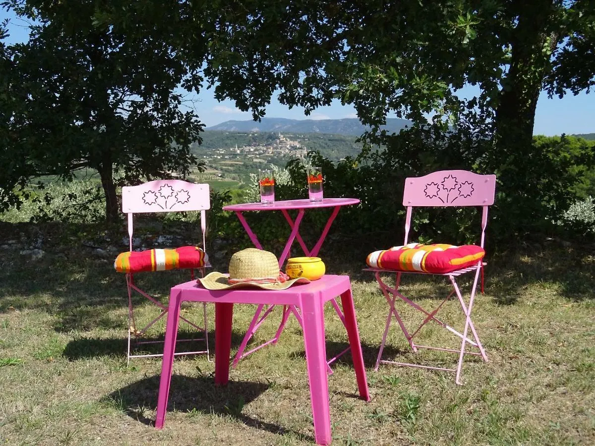 Cante Grillet Lacoste  3*, Lacoste (Vaucluse)